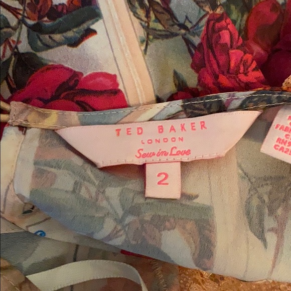 Lovely ted baker floral dress - Picture 2 of 2